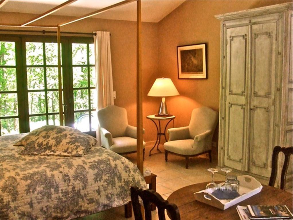 Le Domaine De La Millasserie Mauzac-et-Grand-Castang Номер фото
